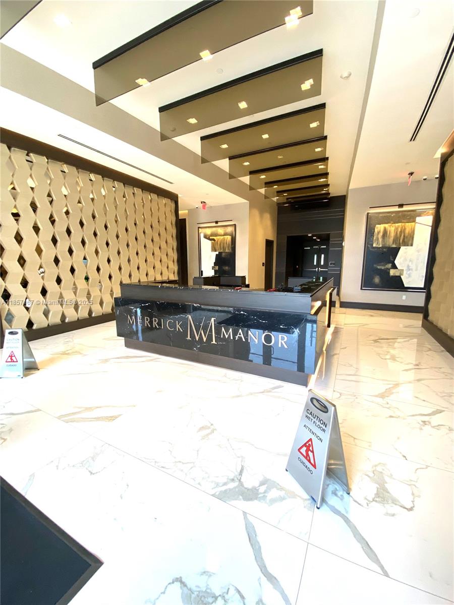 INVESTORS — Modern 1BR/1BA with porcelain floors, stainless steel appliances, and elegant quarzo countertop. enjoy a west-facing balcony , Includes covered parking.
Steps from the exclusive Shops at Merrick Park. Enjoy Merrick Manor’s resort-style amenities: saline pool, BBQ area, fitness center, and elegant club lounge.