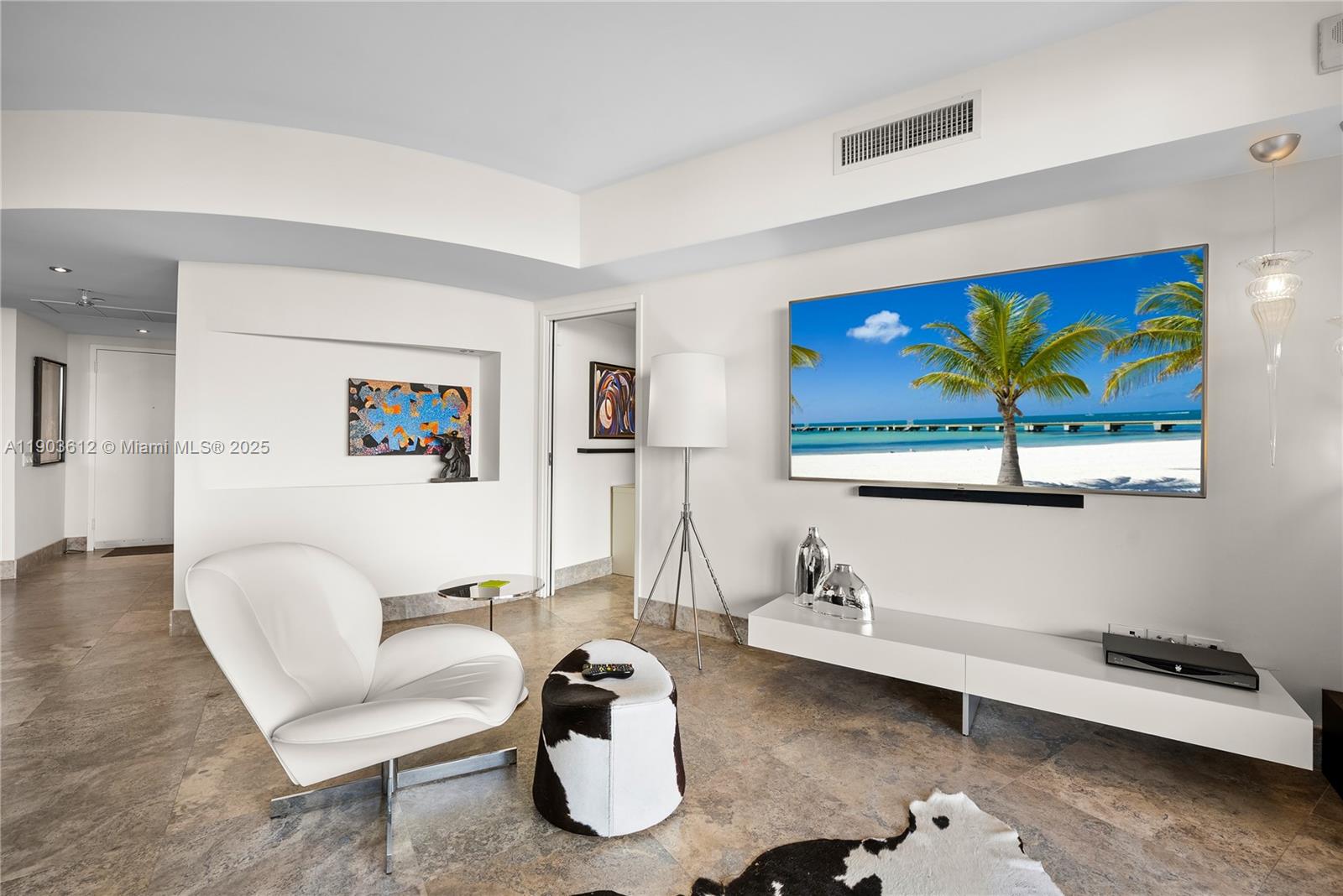 ICON CONDO - Residential Lease