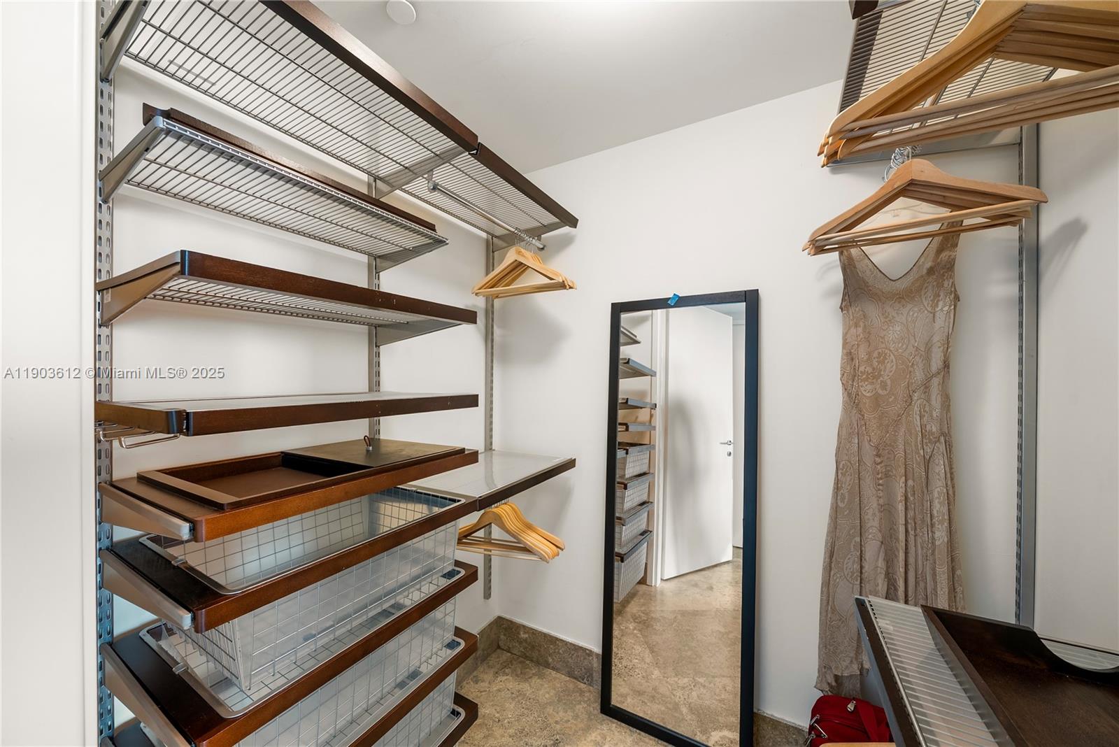 ICON CONDO - Residential Lease