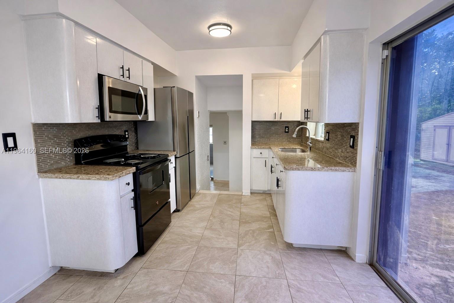 SANDERS PARK - Residential