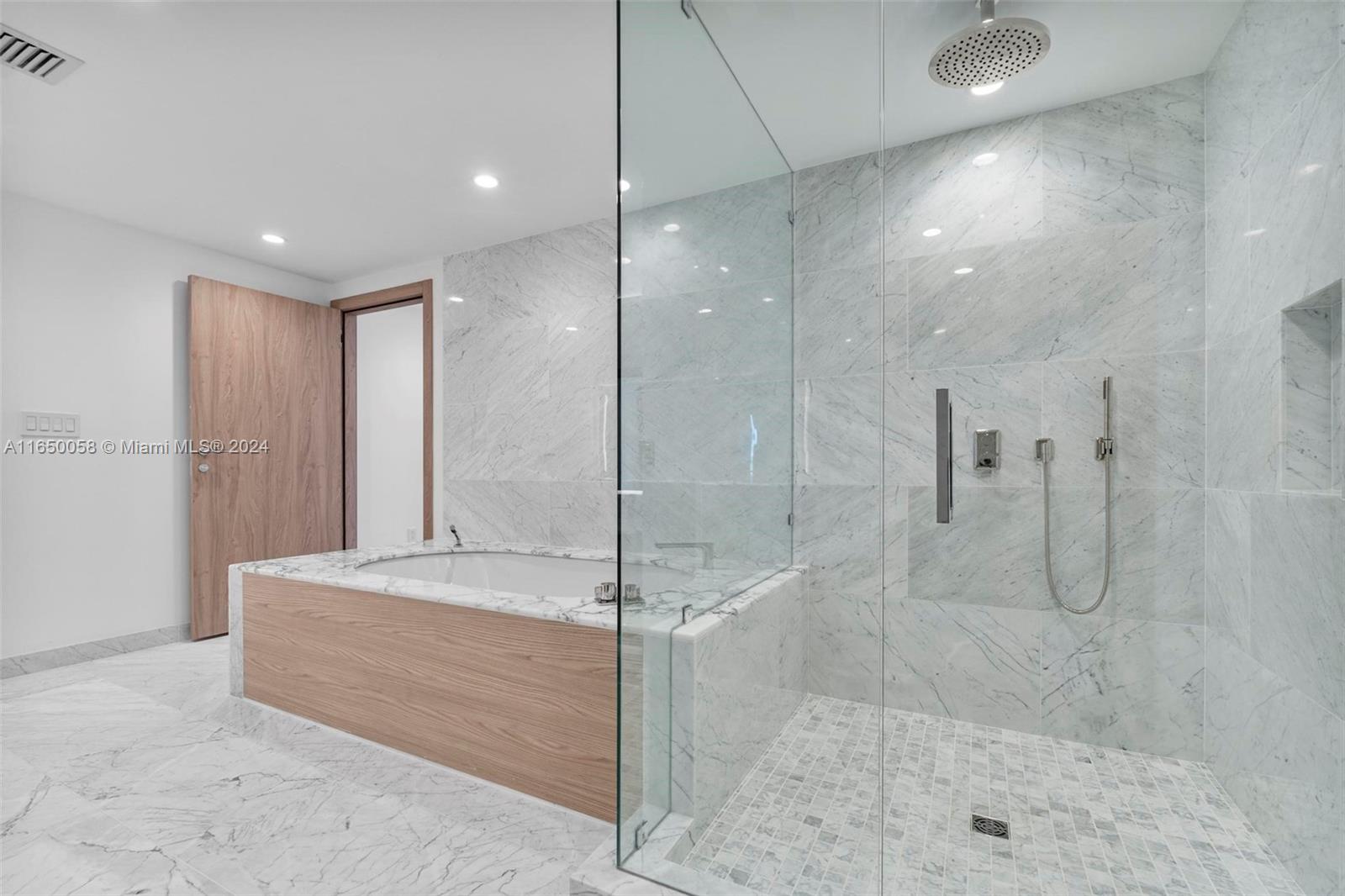 Onda Residences - Residential