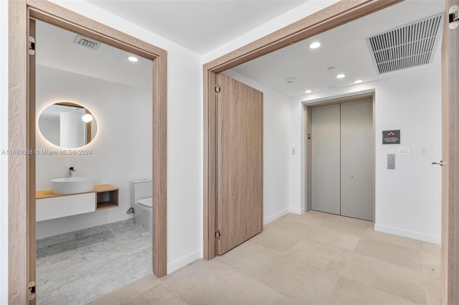 1135 103 St 701