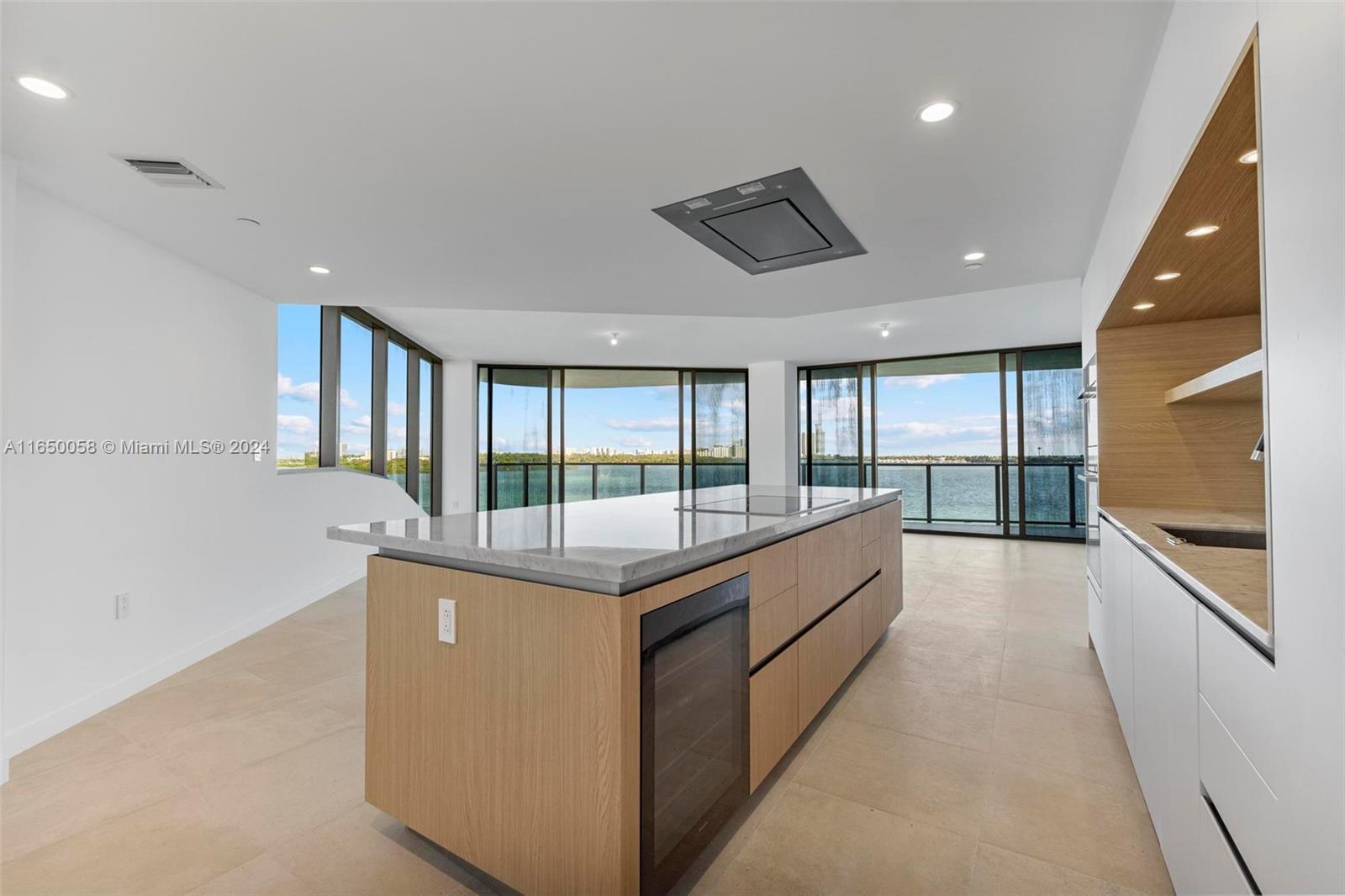 Onda Residences - Residential
