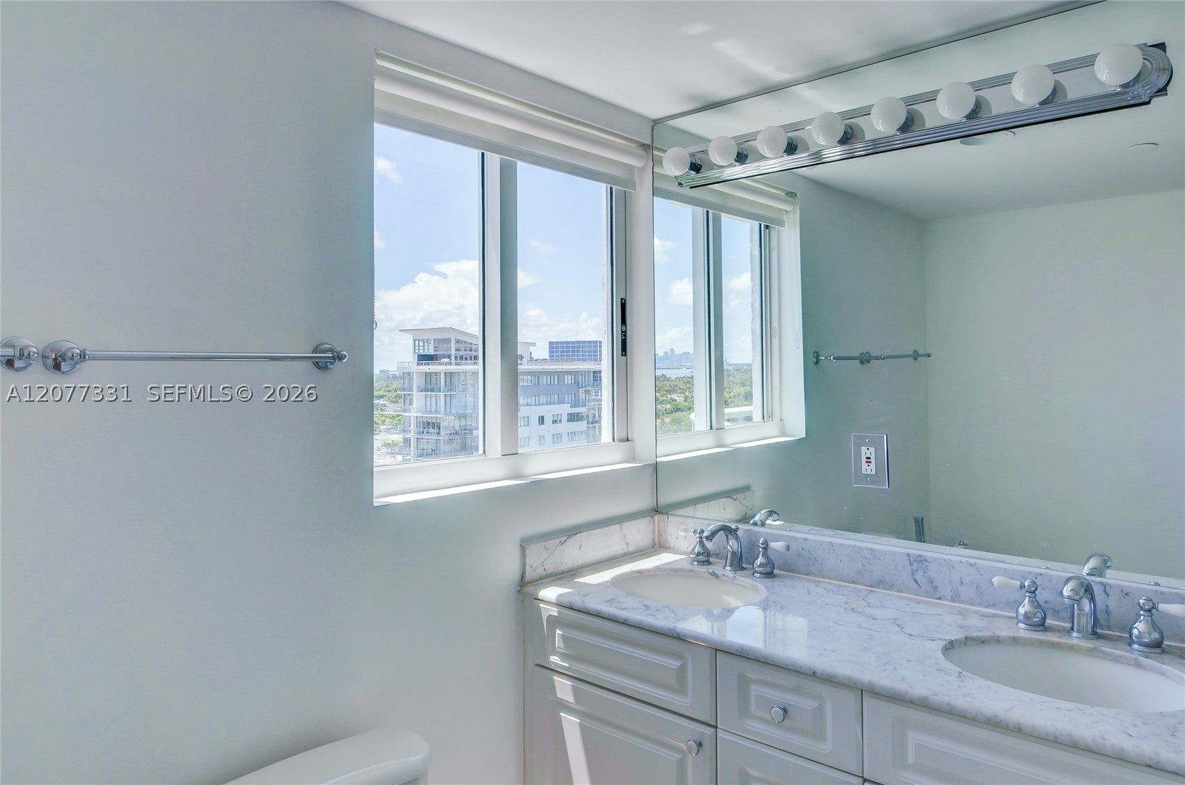 5900 Collins Ave 1508