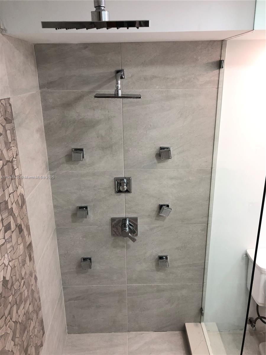 FLORICANA INC - Residential Lease