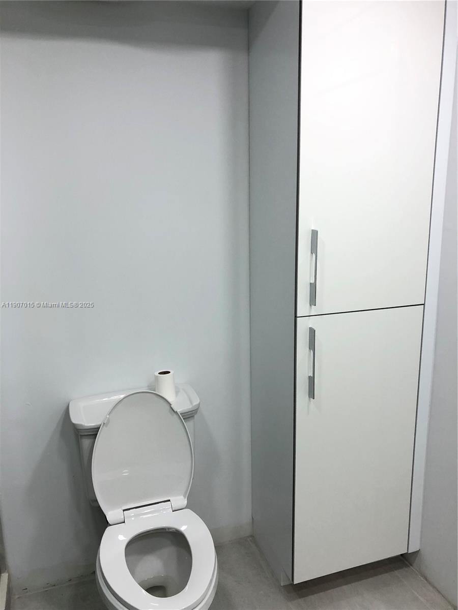 FLORICANA INC - Residential Lease