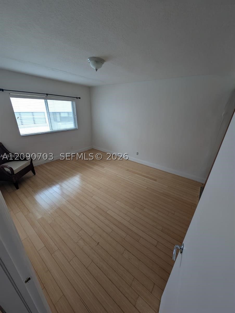 10101 W Bay Harbor Dr 9