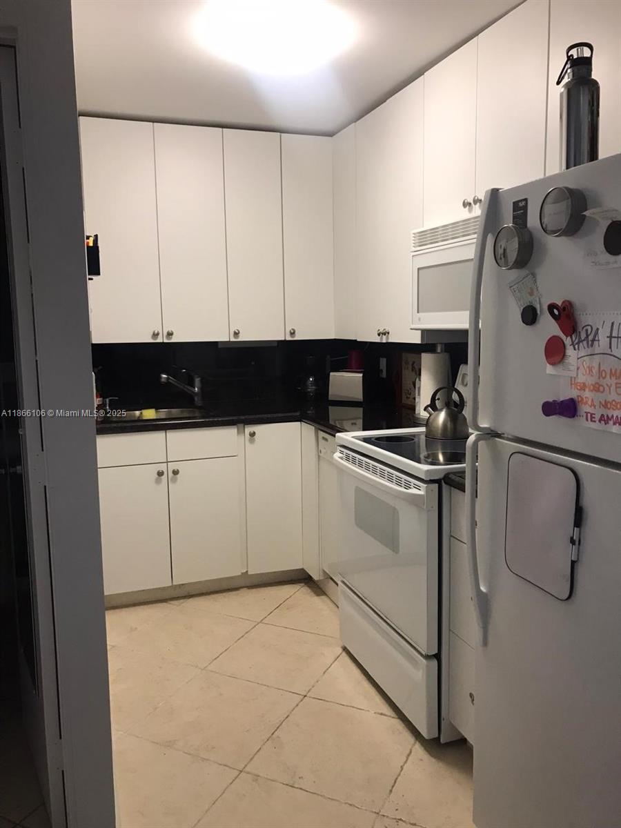 401 Ocean Dr 909