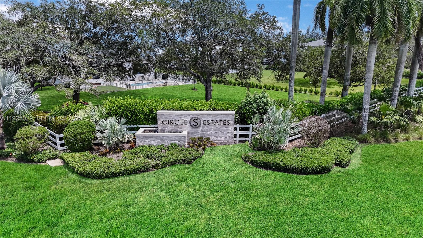 CIRCLE S ESTATES - Residential