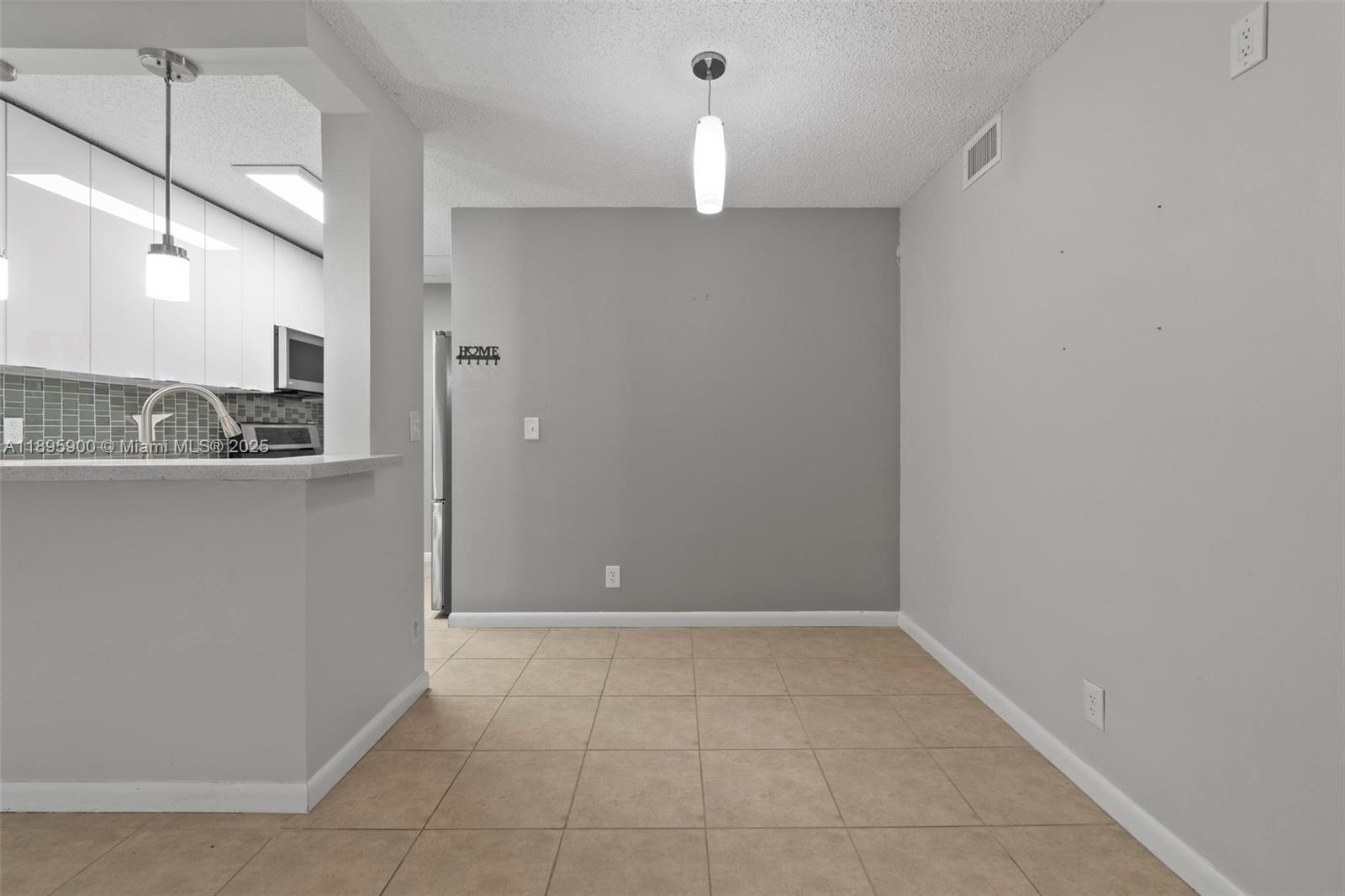 HOLIDAY VILLAGE OF CORAL - Residential