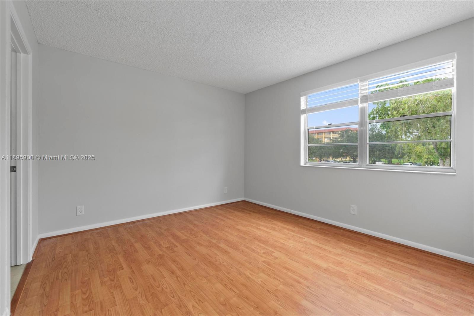 HOLIDAY VILLAGE OF CORAL - Residential