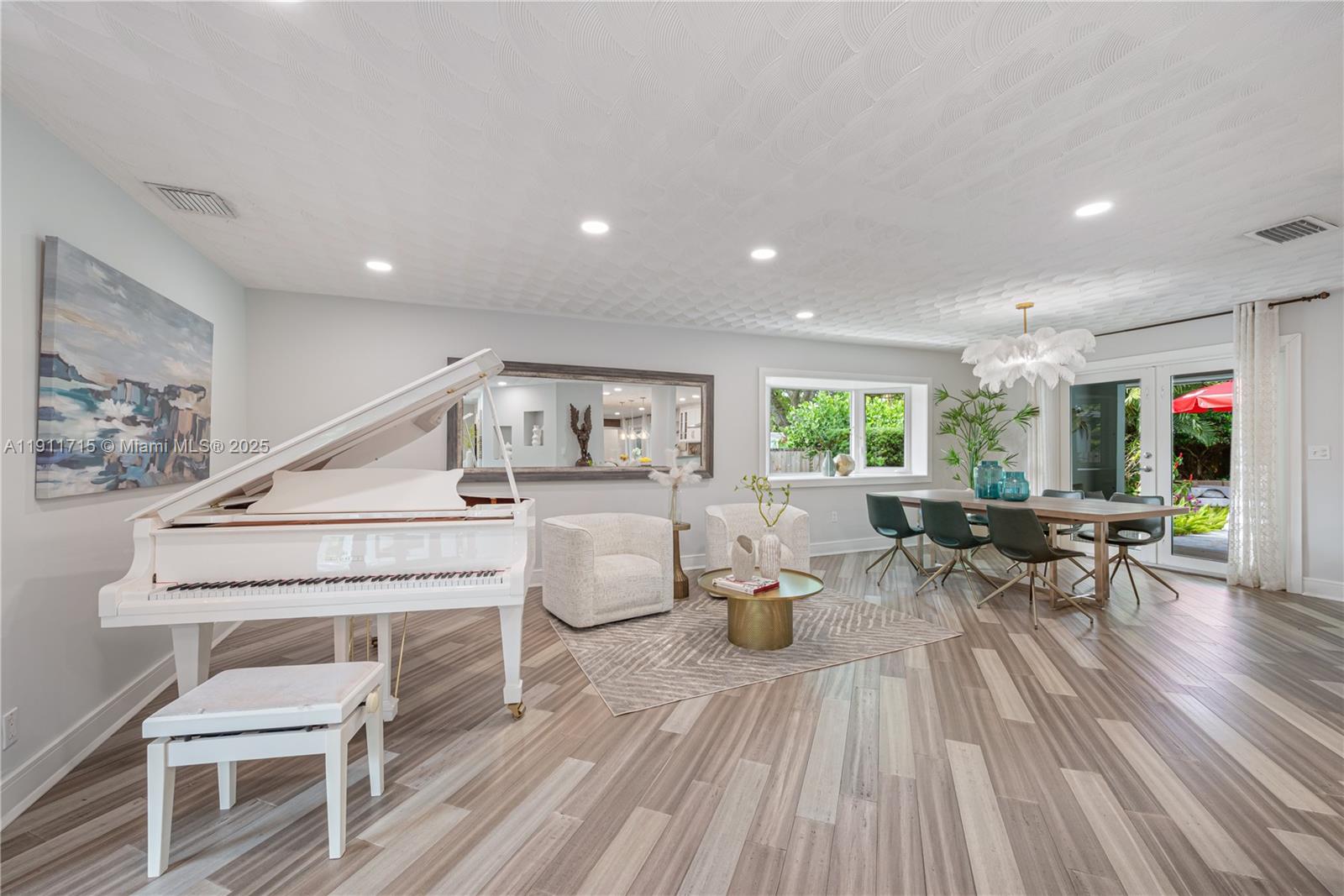 HARRIS ESTATES - Residential Lease