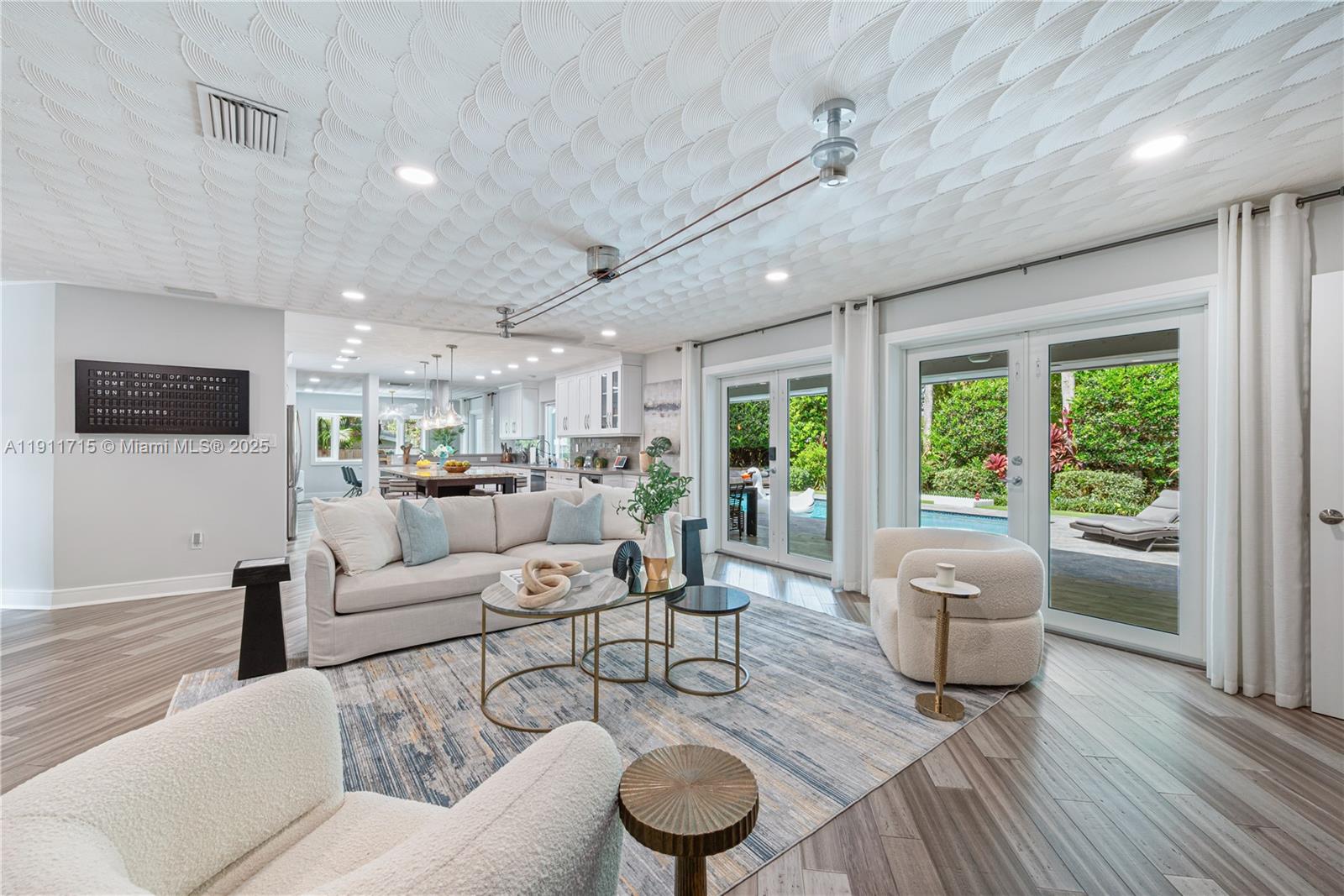 HARRIS ESTATES - Residential Lease