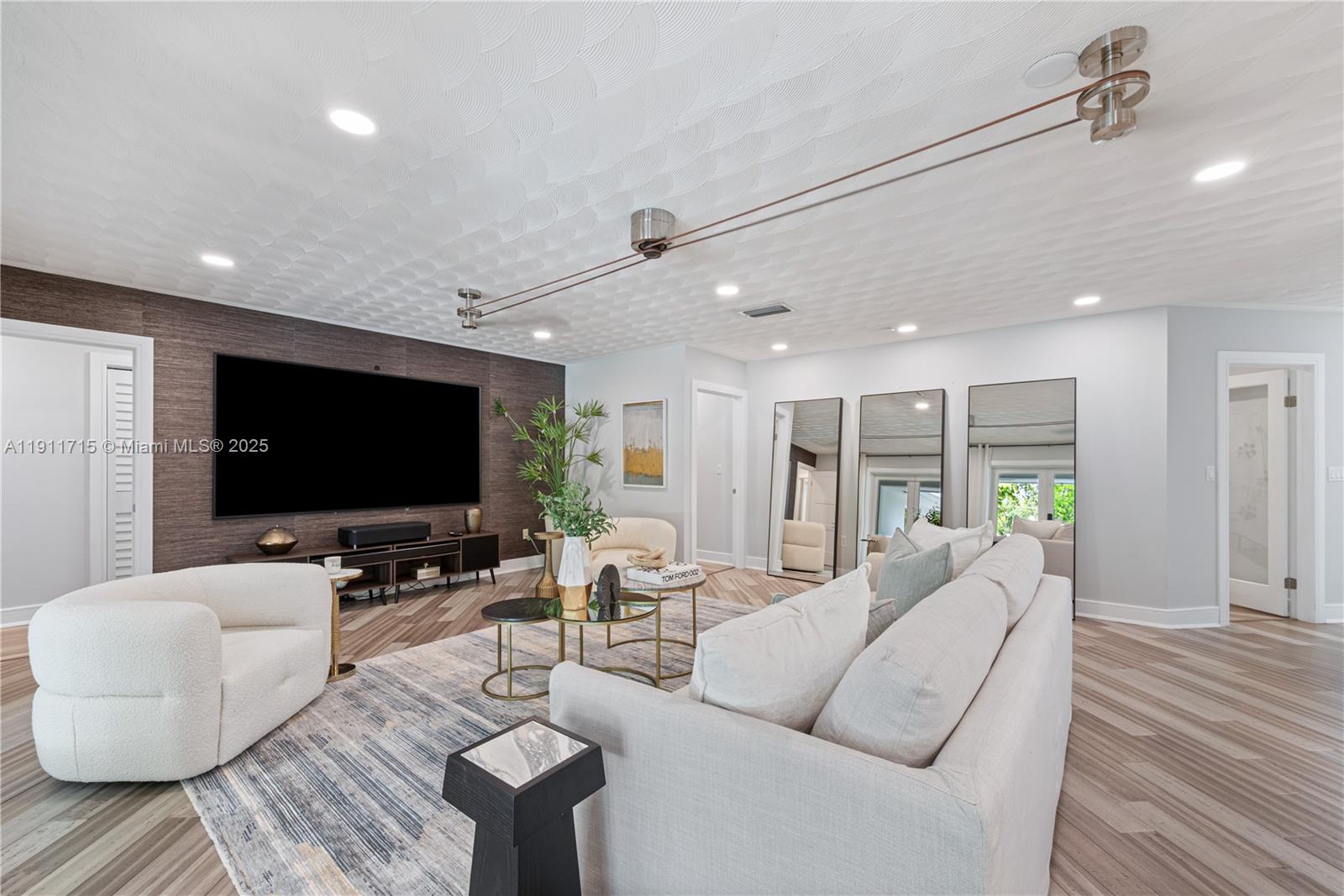 HARRIS ESTATES - Residential Lease