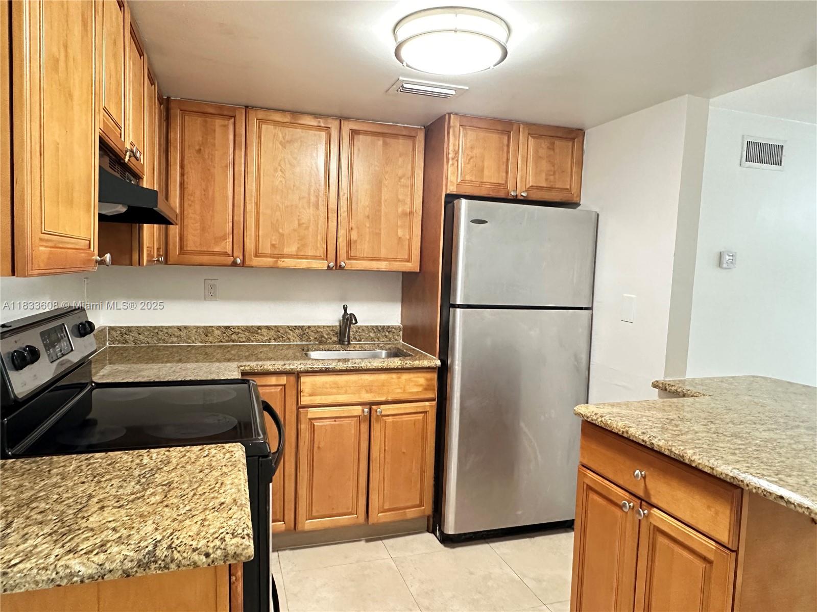 2705 NE 9th Ave 102