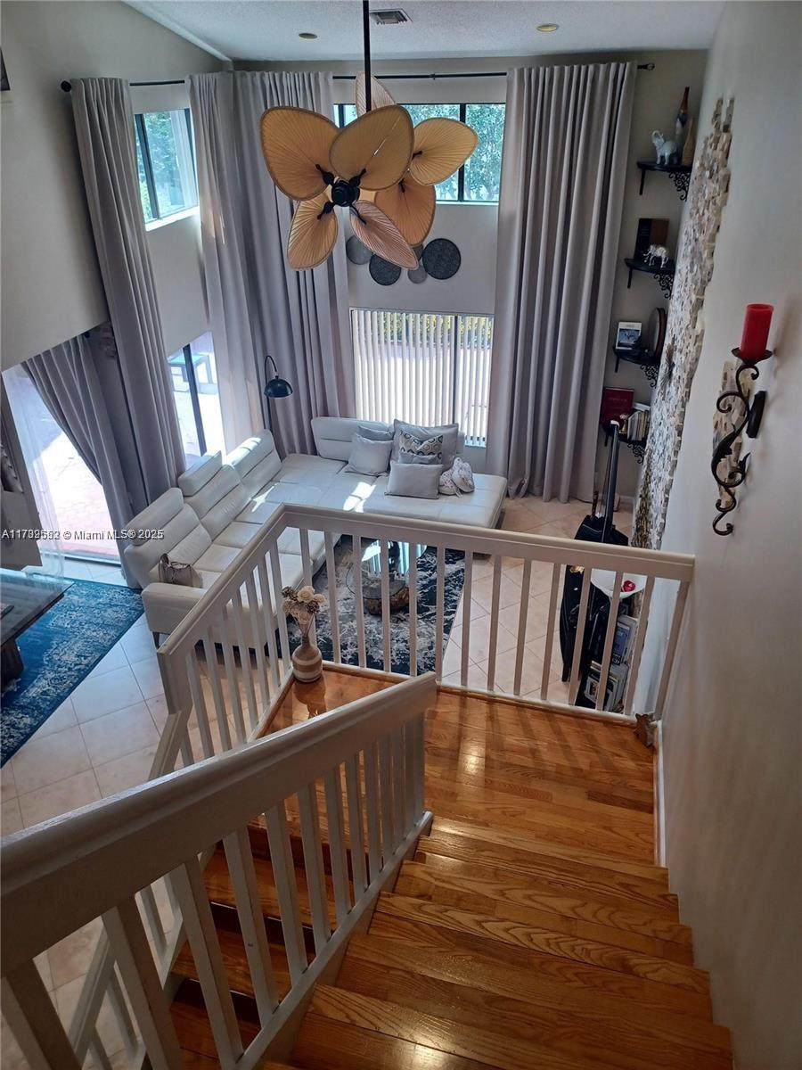 WIMBLEDON VILLAS OF VIA V - Residential Lease