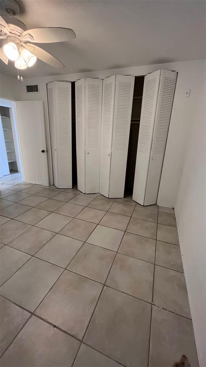 CYPRESS GARDENS CONDOMINI - Residential Lease