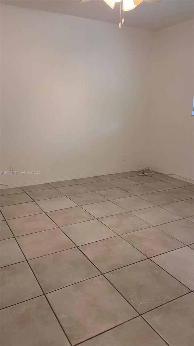 CYPRESS GARDENS CONDOMINI - Residential Lease