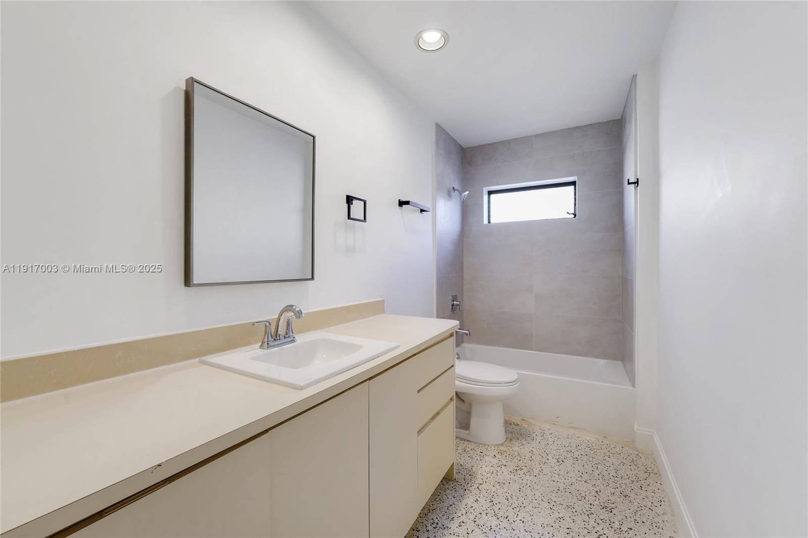 SEAWAY - Residential