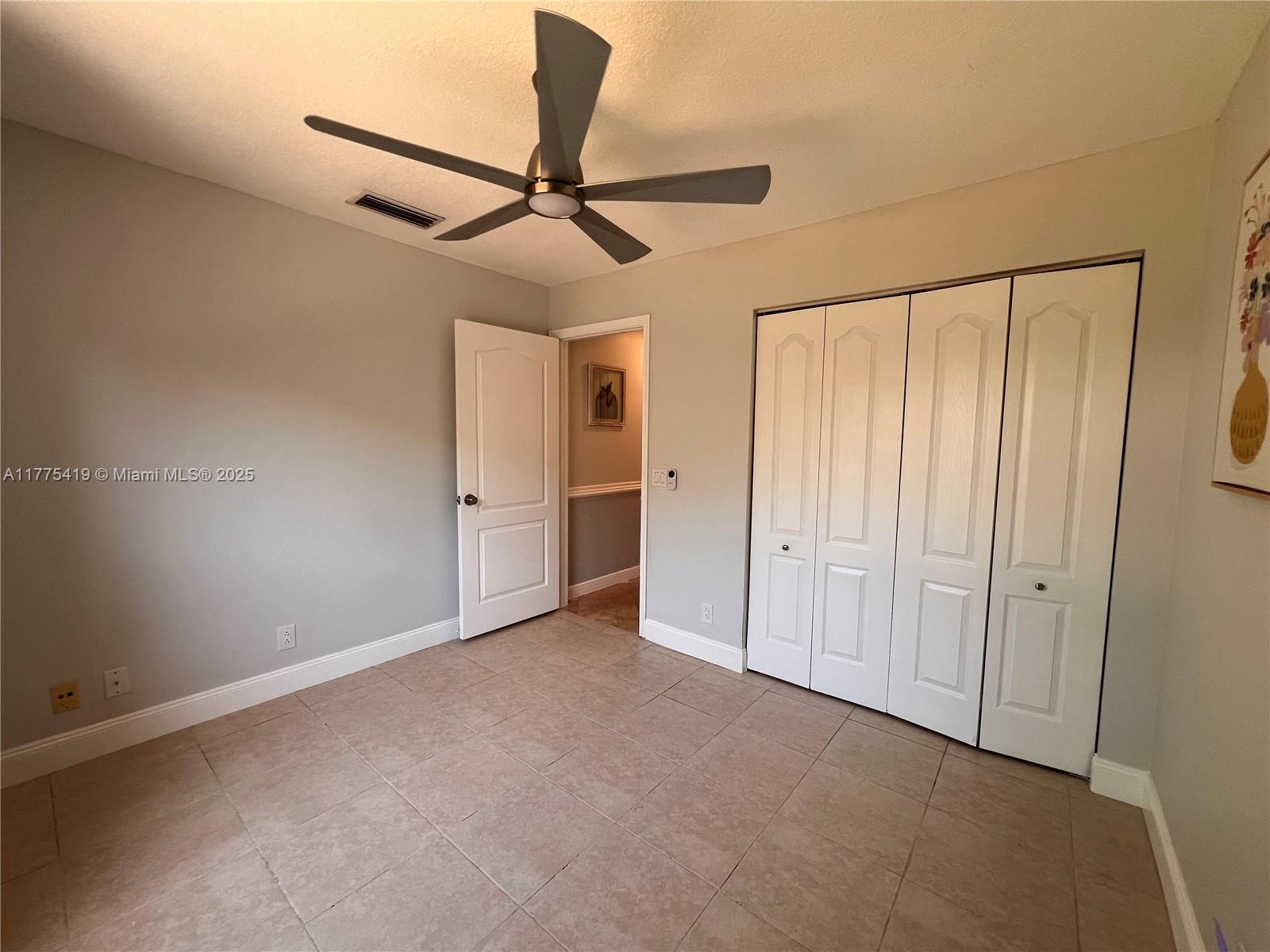 LAKES AT BOCA RATON PAR E - Residential
