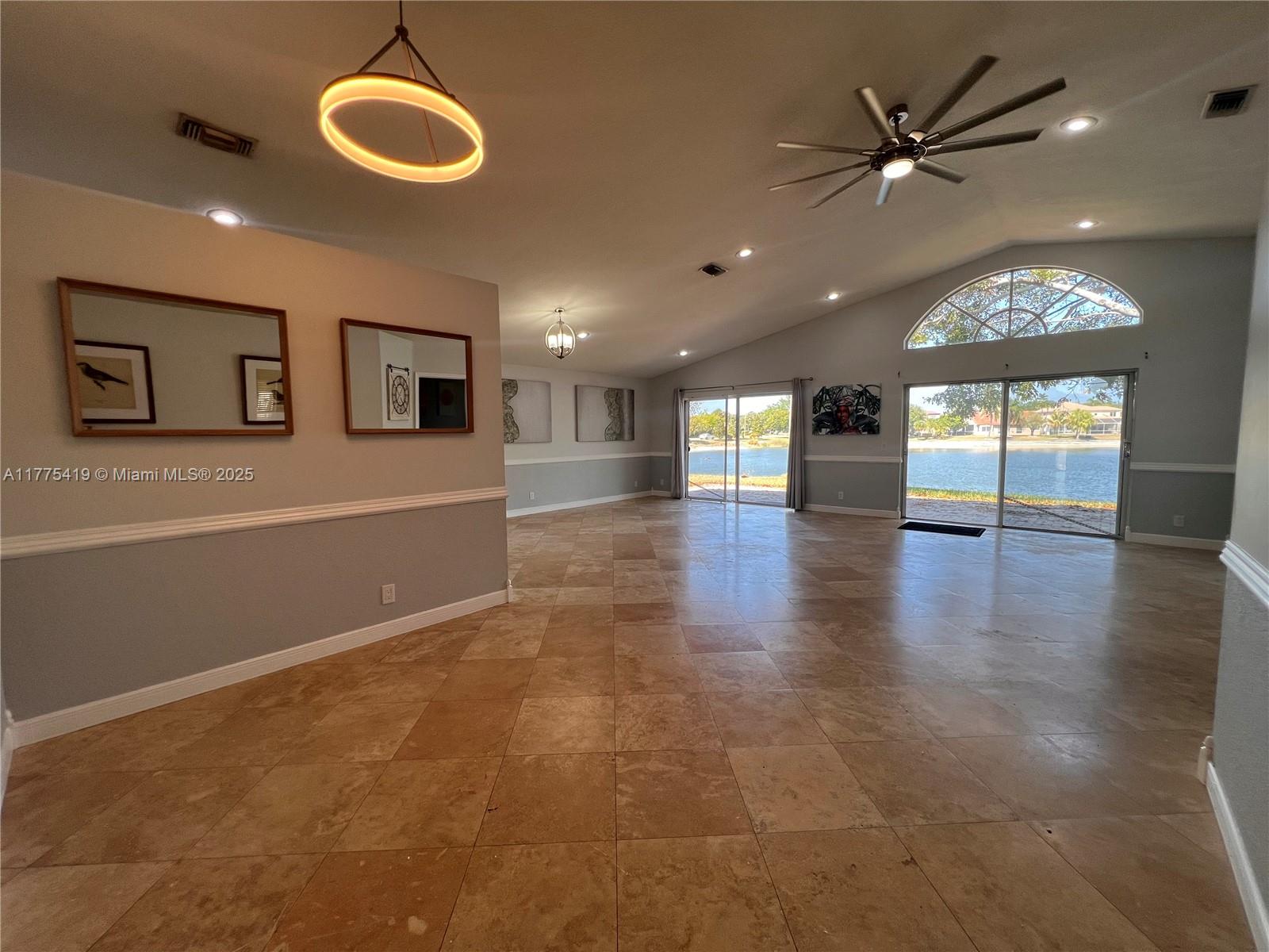 LAKES AT BOCA RATON PAR E - Residential