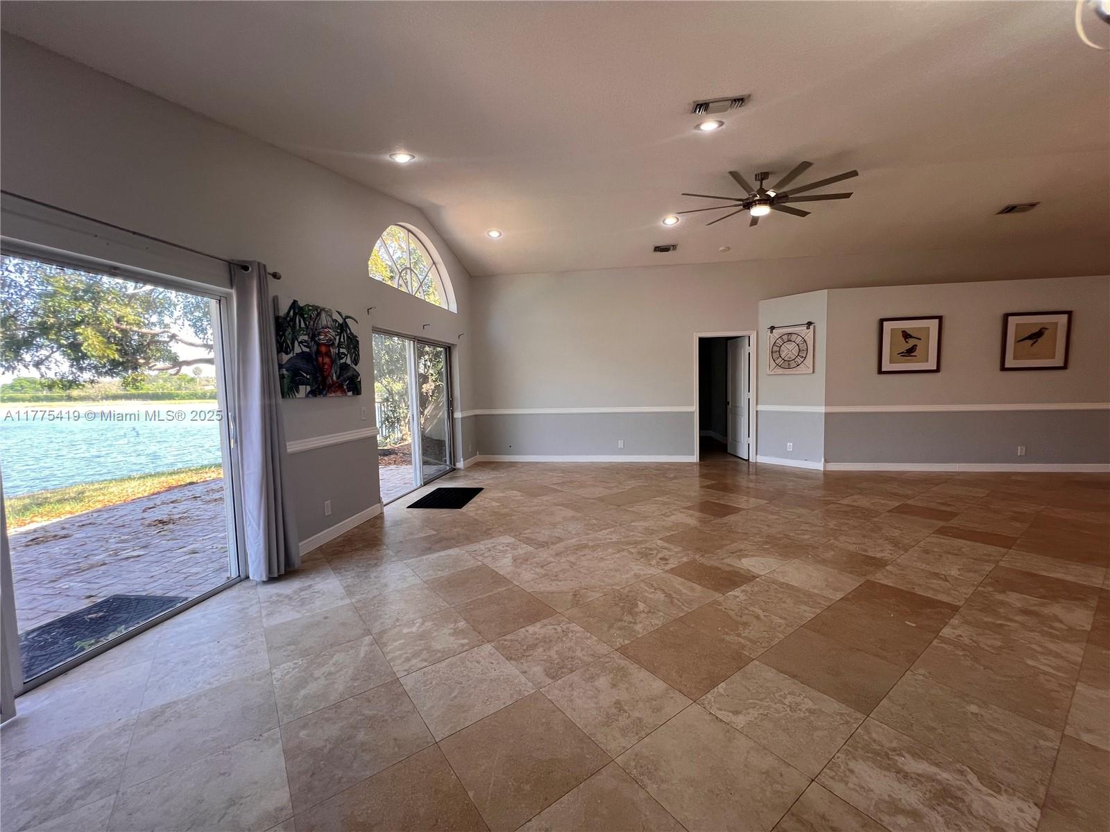 LAKES AT BOCA RATON PAR E - Residential