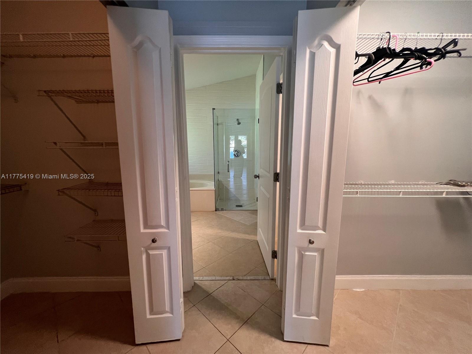 LAKES AT BOCA RATON PAR E - Residential