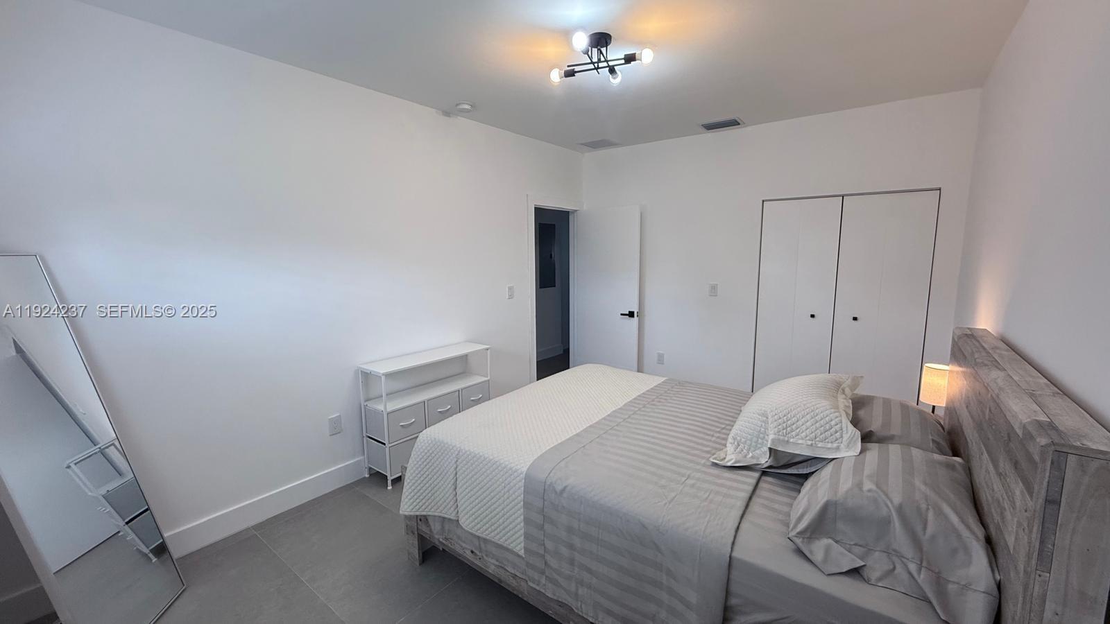 NORTH ANDREWS GARDENS 2ND - Residential Lease