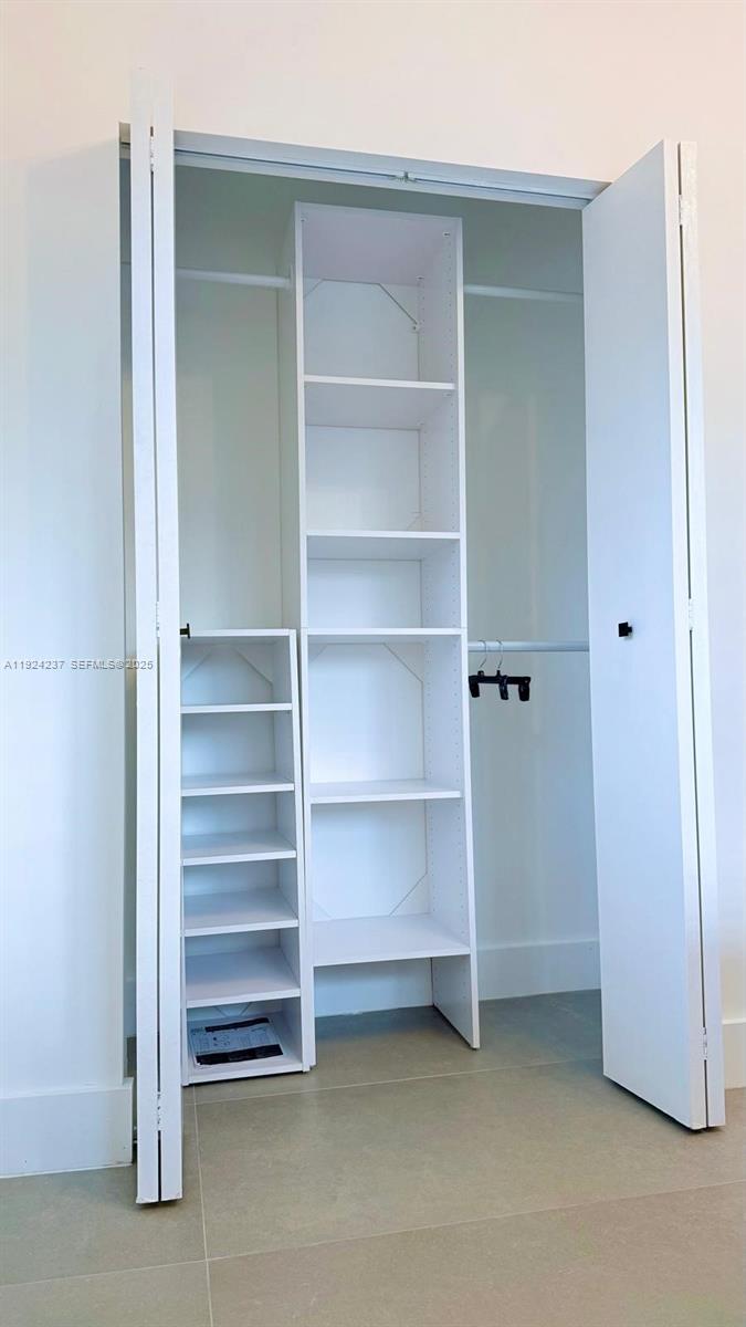 NORTH ANDREWS GARDENS 2ND - Residential Lease