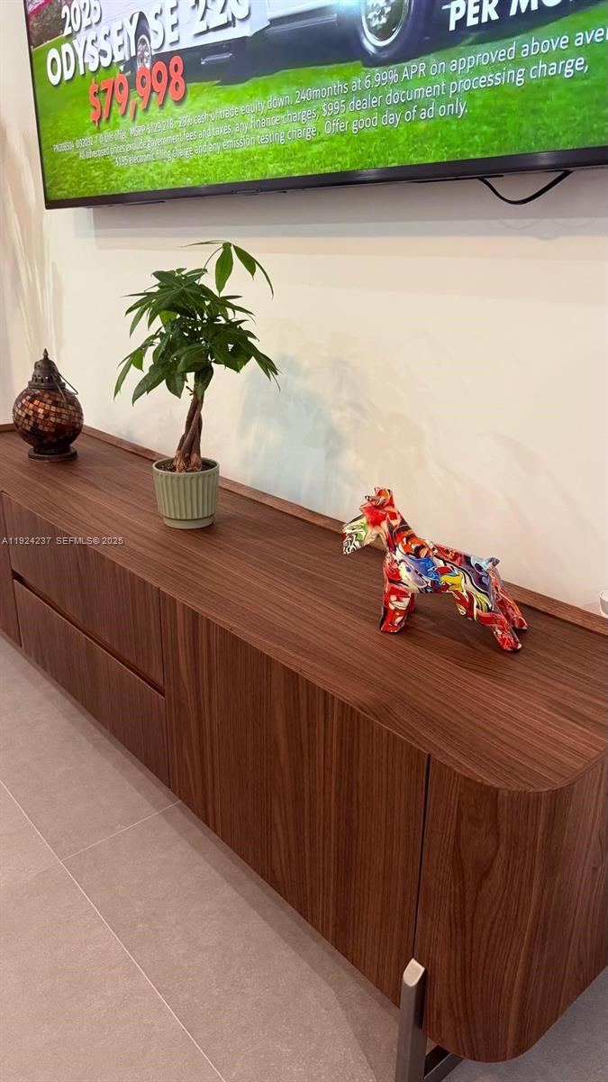 NORTH ANDREWS GARDENS 2ND - Residential Lease