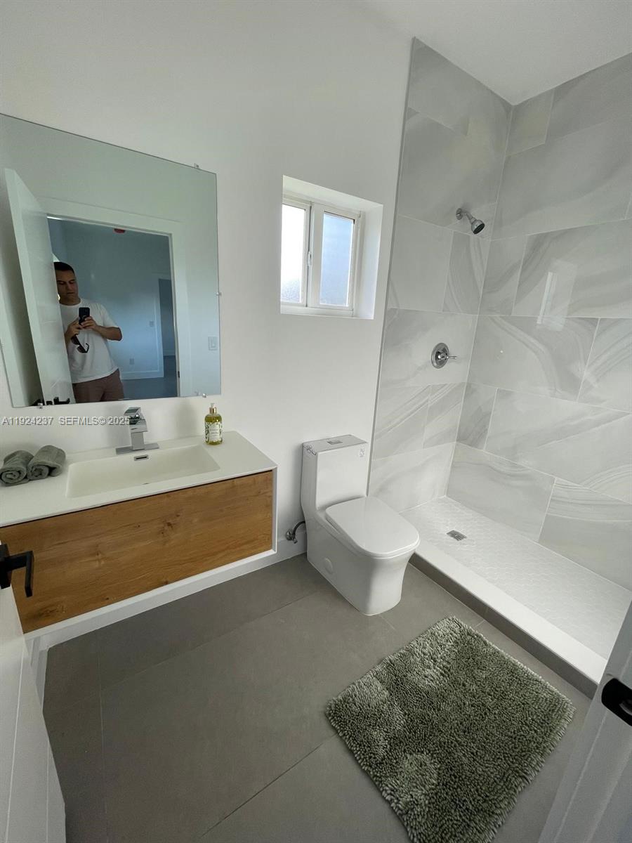 NORTH ANDREWS GARDENS 2ND - Residential Lease