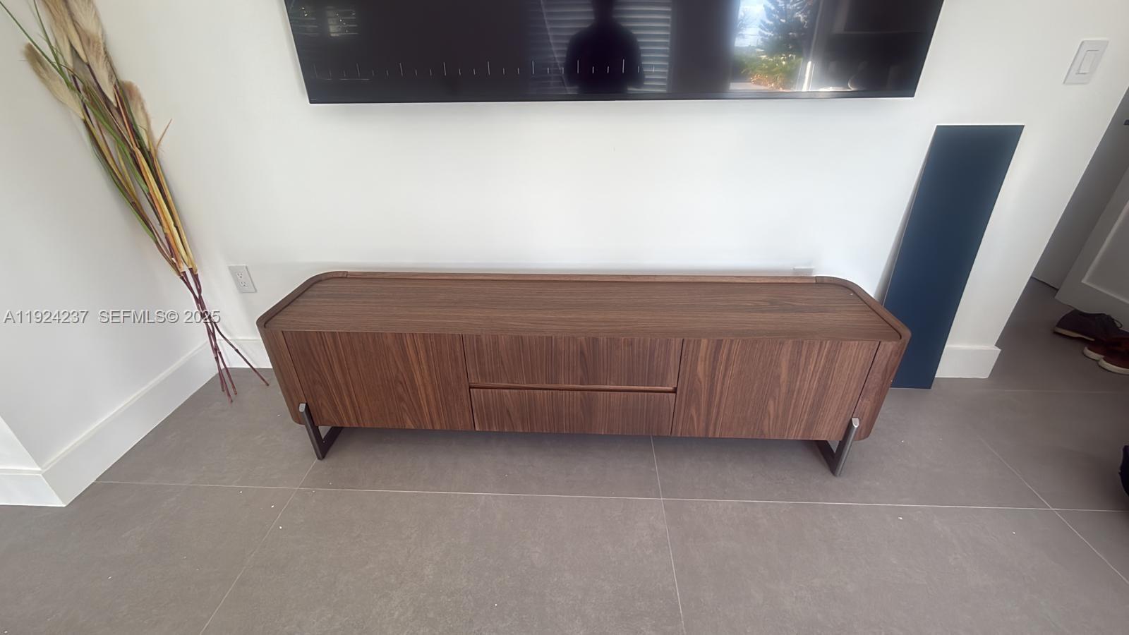 NORTH ANDREWS GARDENS 2ND - Residential Lease