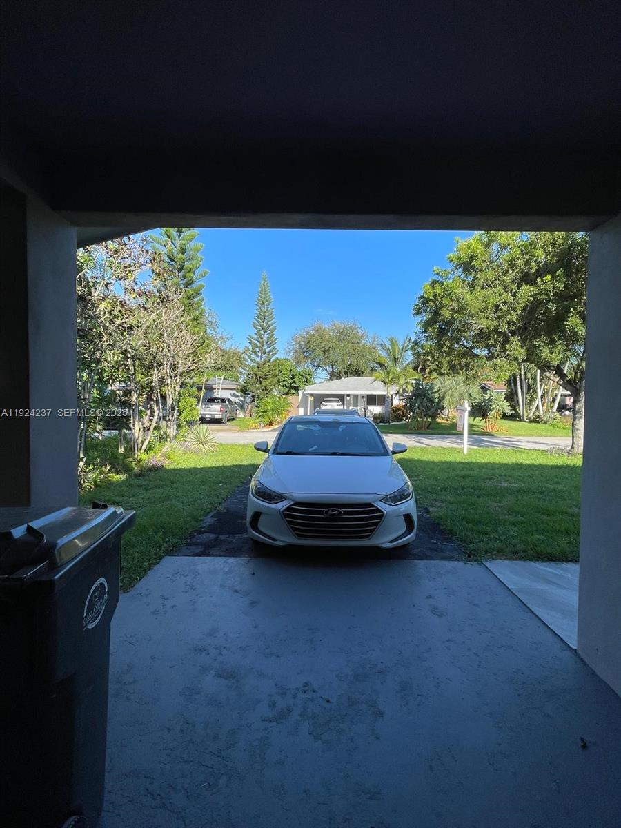 NORTH ANDREWS GARDENS 2ND - Residential Lease