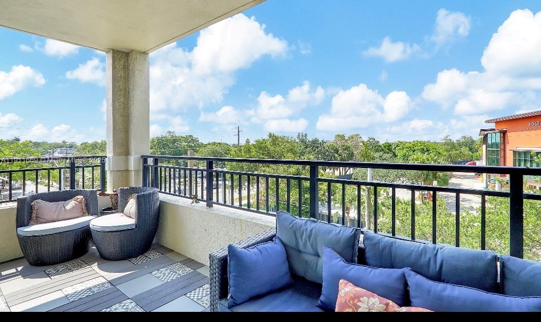 SYMPHONY NORTH CONDO - Residential