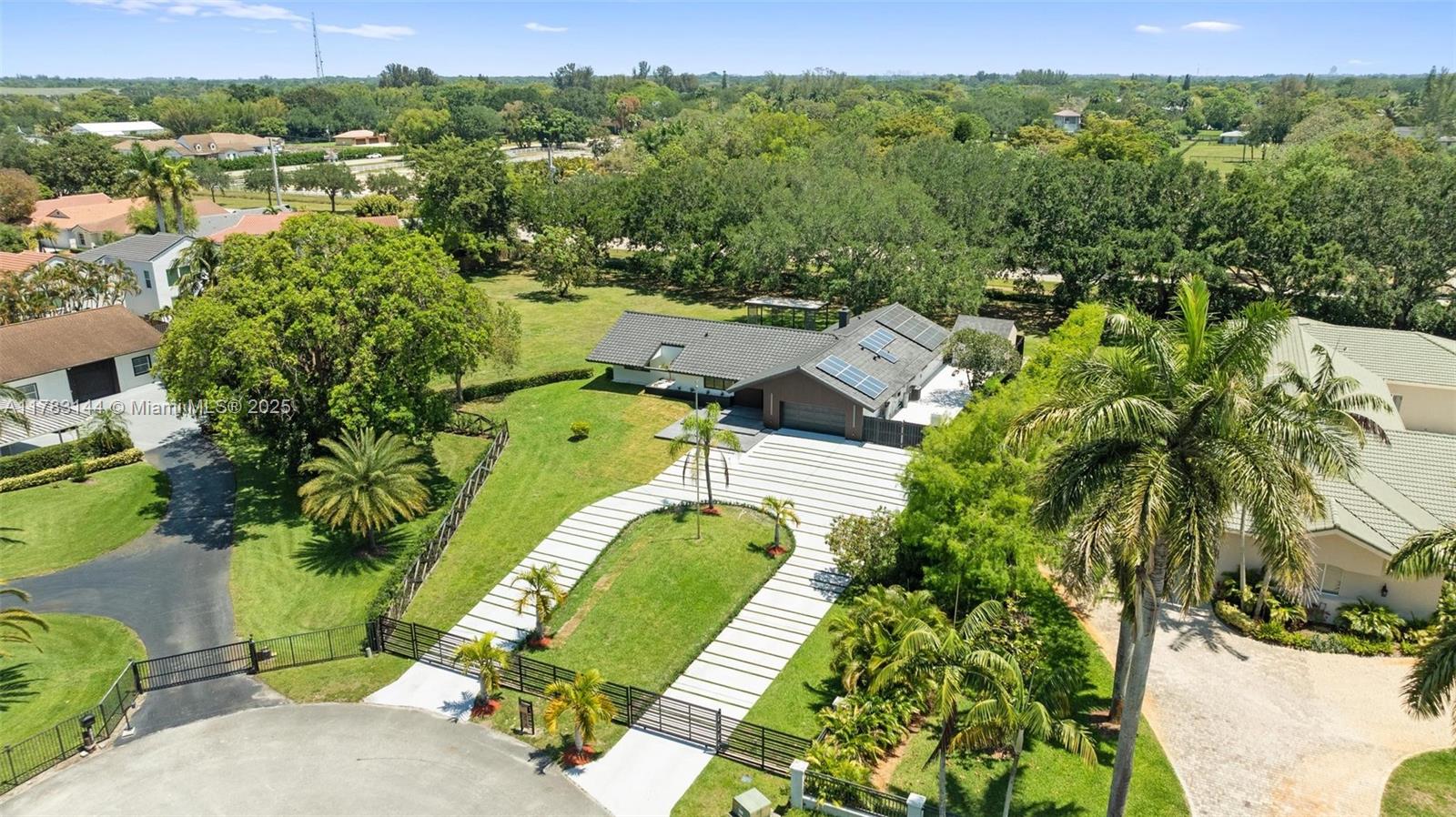 Property for Sale at 5020 W Hawkhurst Ave, Southwest Ranches, Broward County, Florida - Bedrooms: 4 
Bathrooms: 3  - $2,100,000