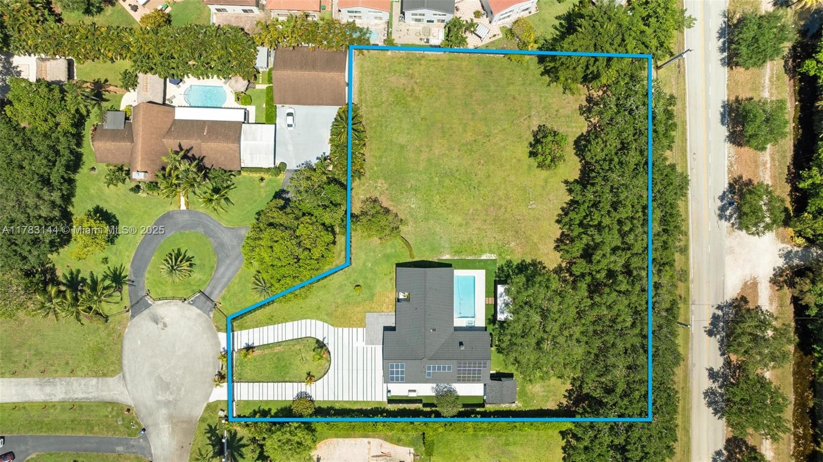 IVANHOE ESTATES - Residential