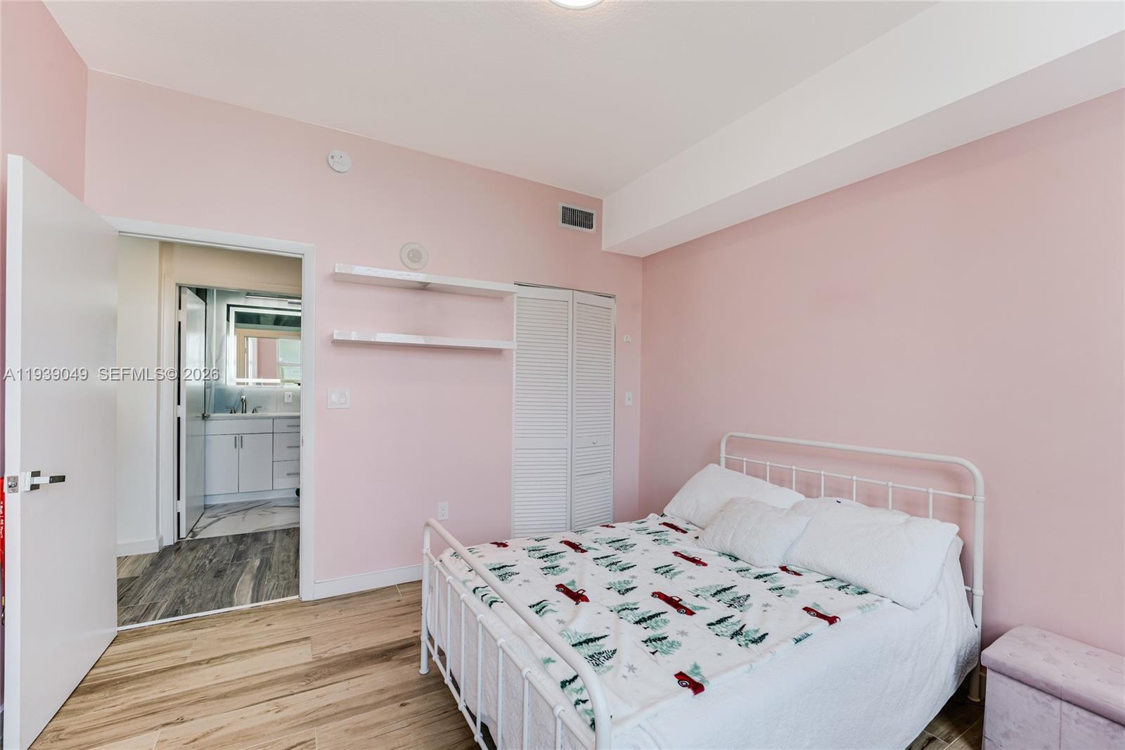 BRICKELL ON THE RIVER N T - Residential