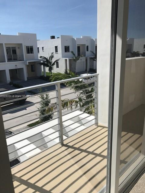 NEOVITA AT DORAL - Residential Lease