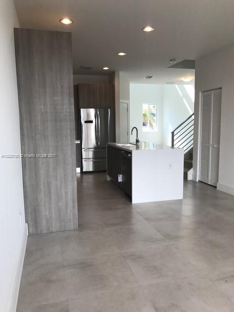 NEOVITA AT DORAL - Residential Lease