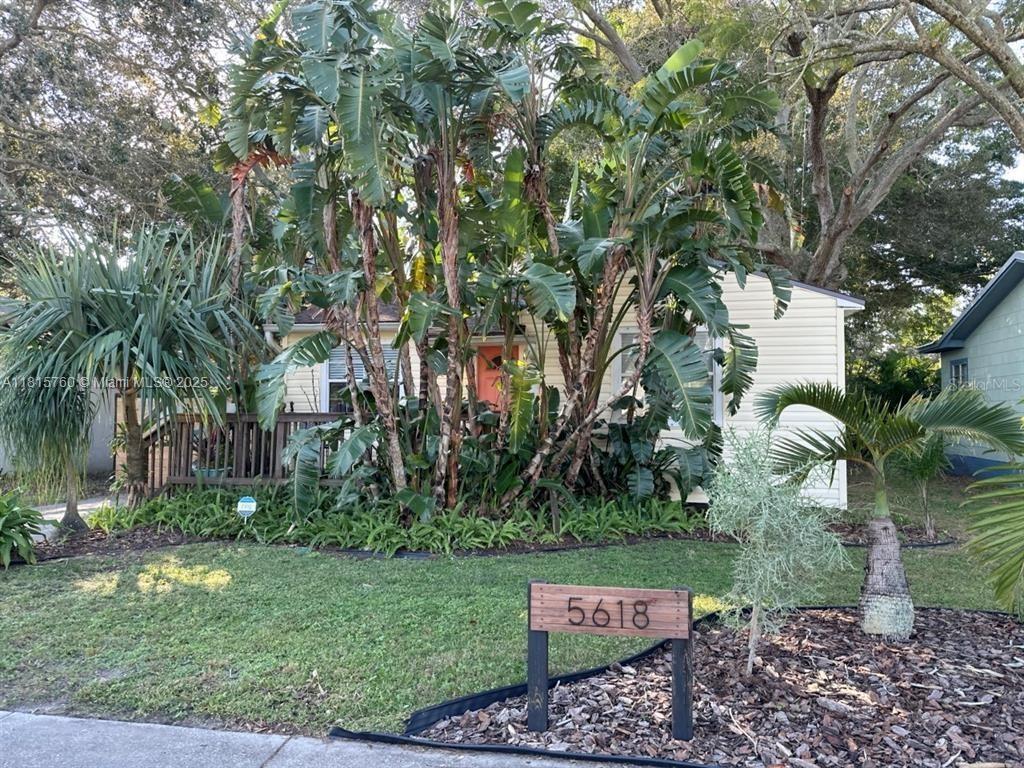 Spacious Gulfport Home – Split 3/2 Layout with Expansive Outdoor Areas
Located in a great, safe neighborhood just a short walk to Gulfport’s historic waterfront and entertainment district. This home features mature, well-maintained landscaping and generous outdoor living spaces. The main residence is completely private and separate from the rear house, which is rented and currently occupied. Not in a flood zone.
Not furnished, but may consider partial furnishing. Open to 6 month - 1 year rentals.
Exotic animals not allowed.
First, last, deposit required for move in. Credit Check, background check required. Application fee.