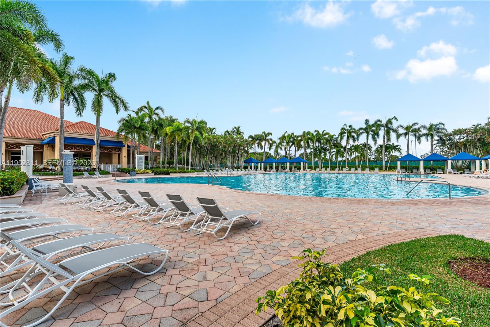 PEMBROKE FALLS - PHASE 1 - Residential