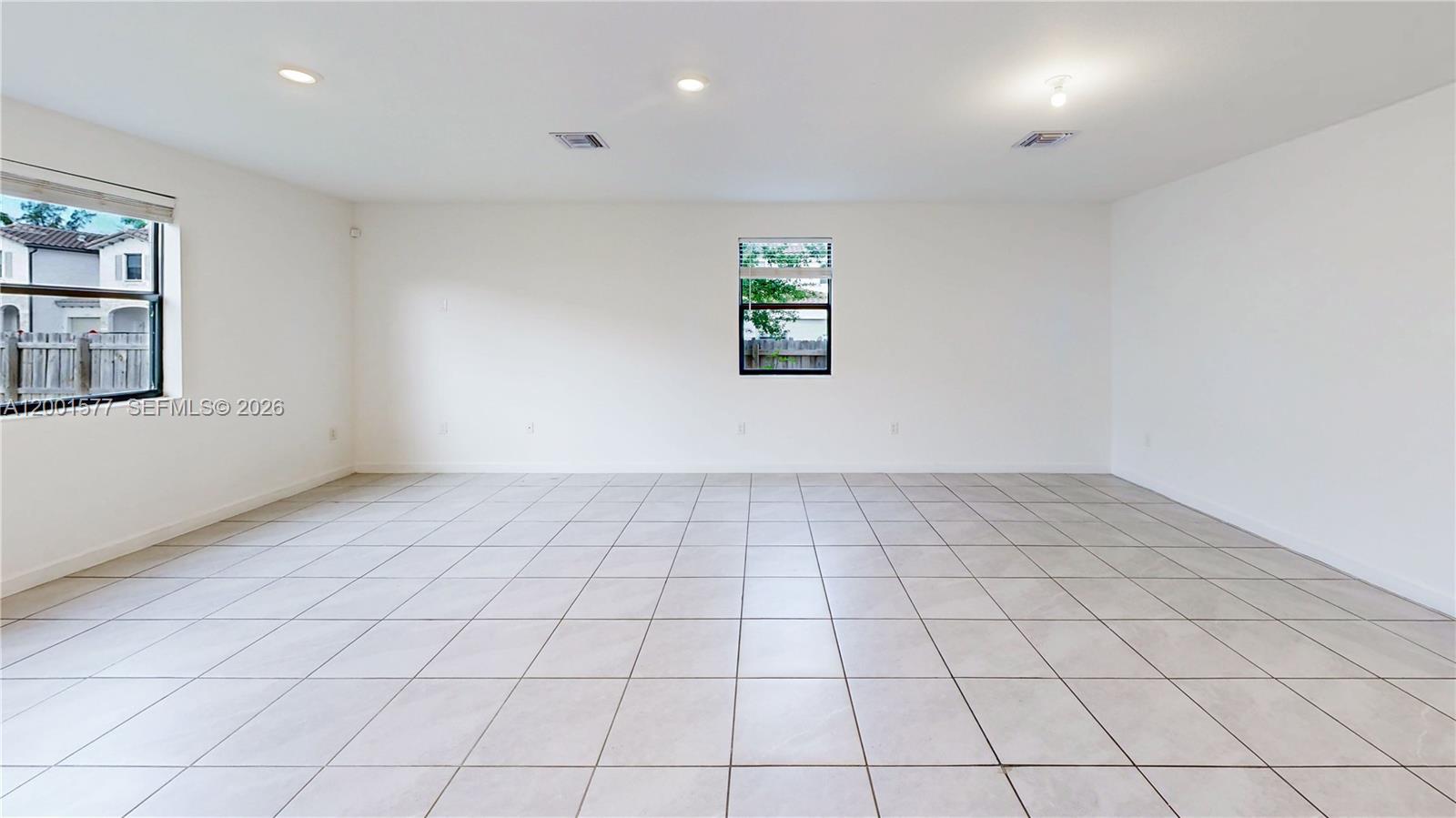 ESTATES AT SILVER PALM - Residential