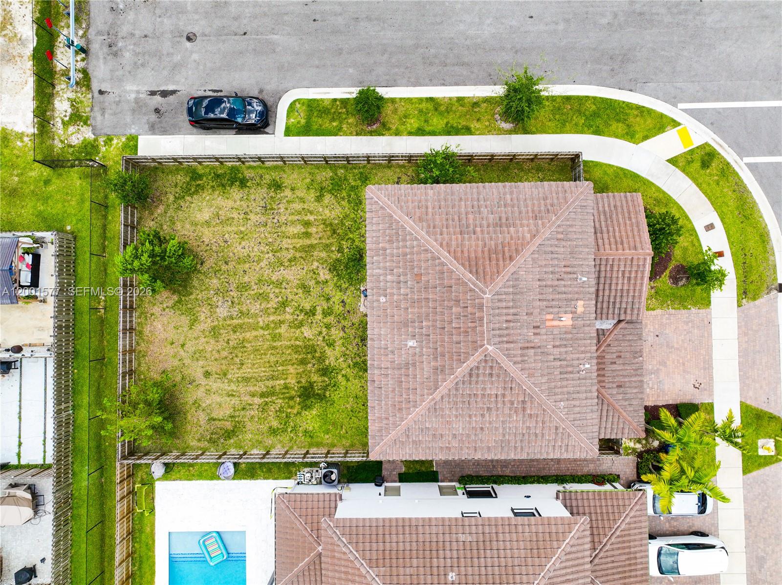 ESTATES AT SILVER PALM - Residential