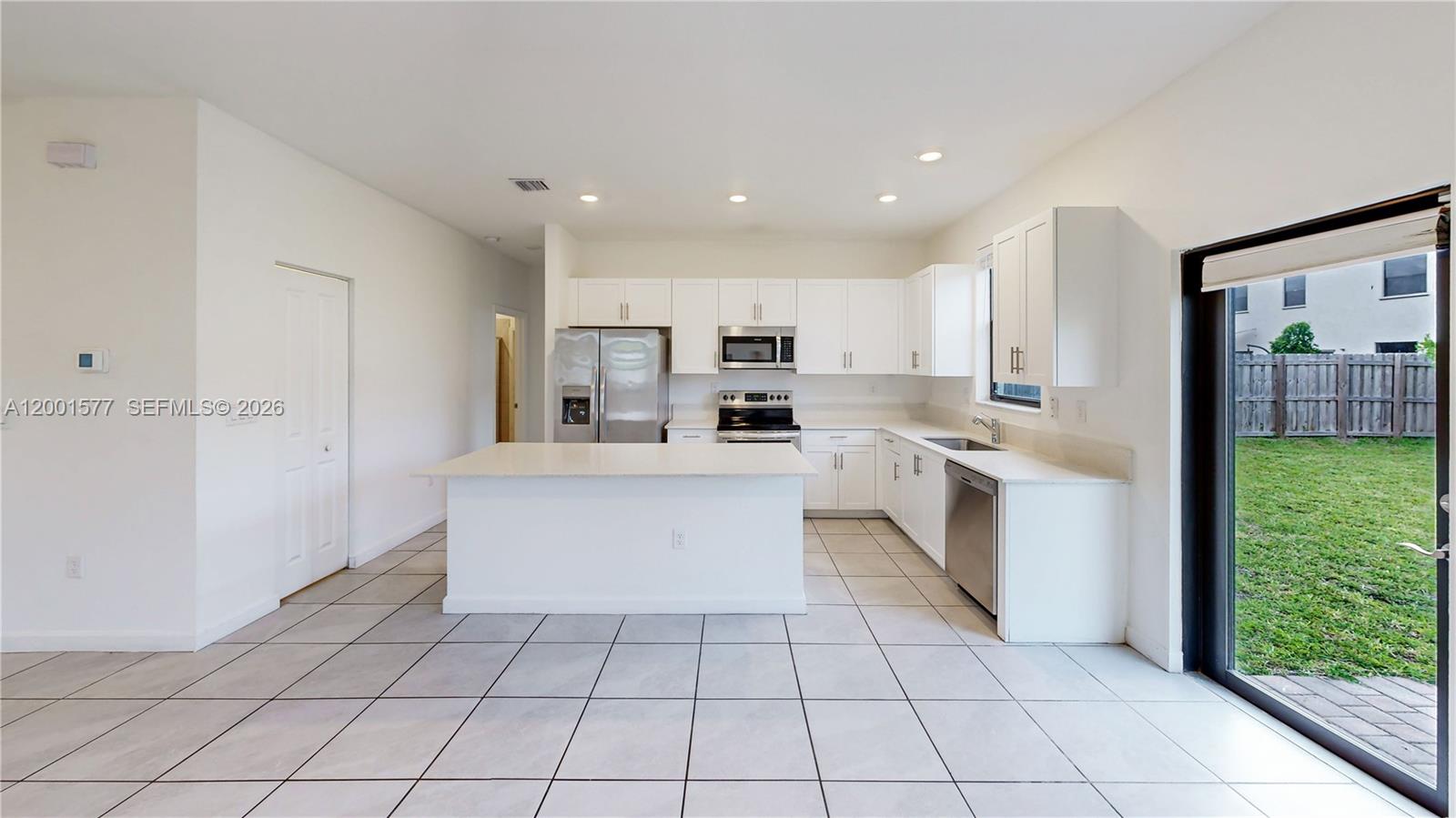 ESTATES AT SILVER PALM - Residential