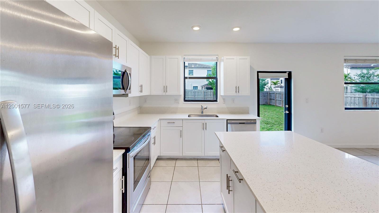 ESTATES AT SILVER PALM - Residential