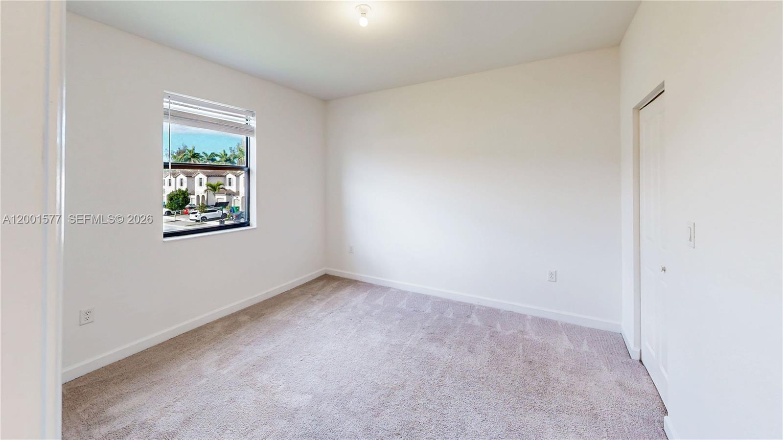 ESTATES AT SILVER PALM - Residential