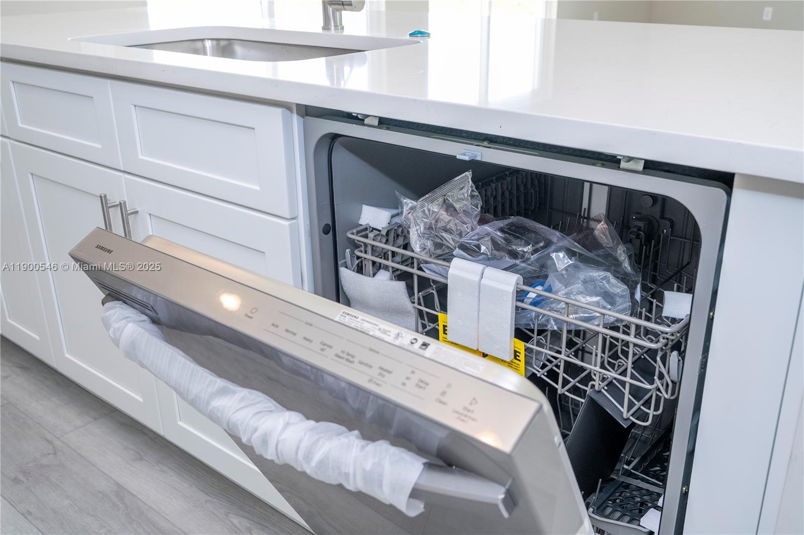 SPRING LAKE VILLAGE IV PB - Residential