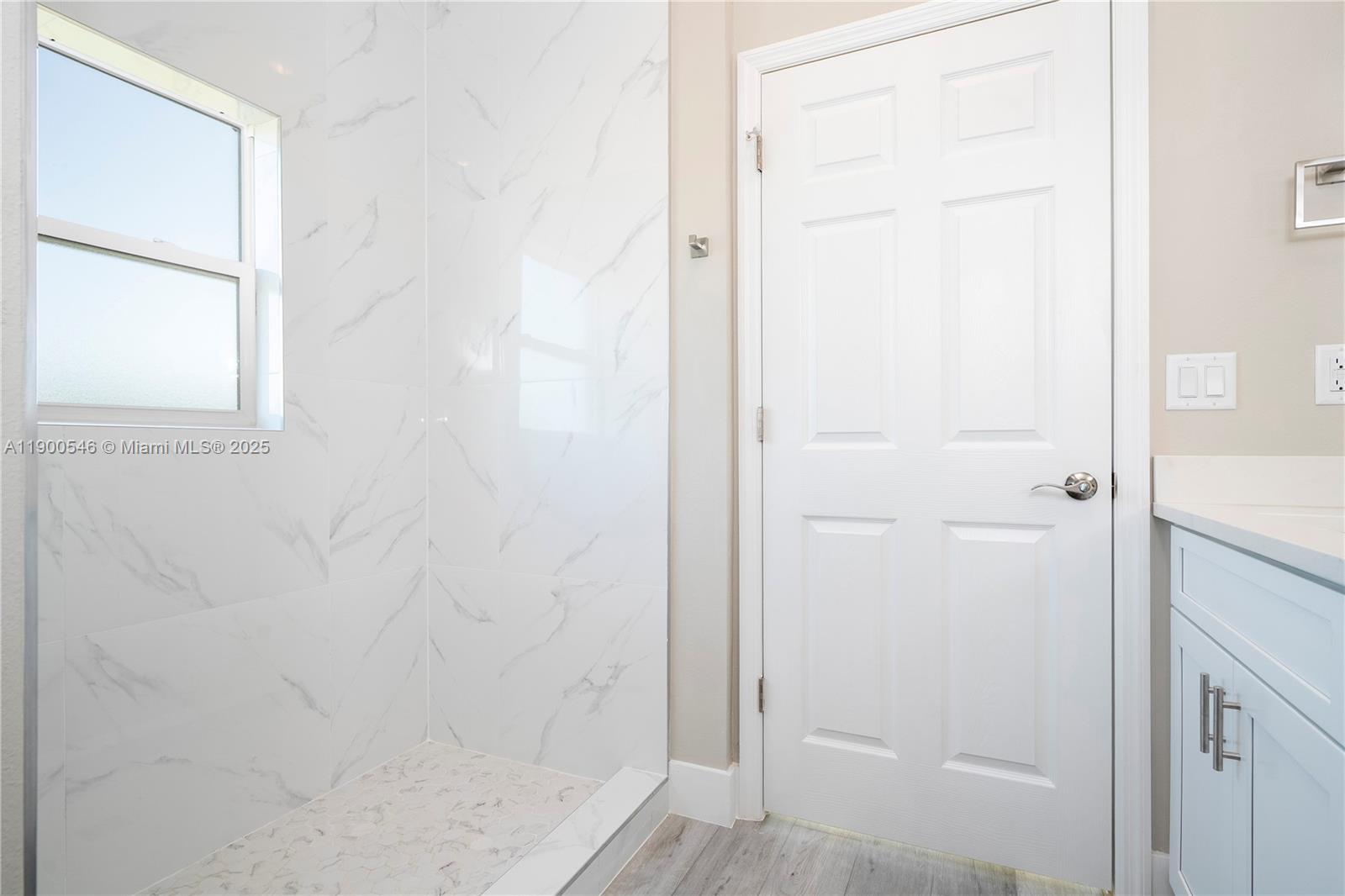 SPRING LAKE VILLAGE IV PB - Residential