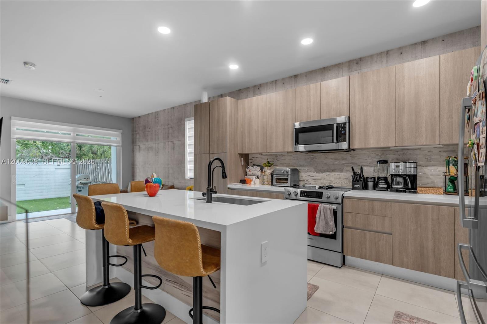 DORAL PALMS NORTH - Residential