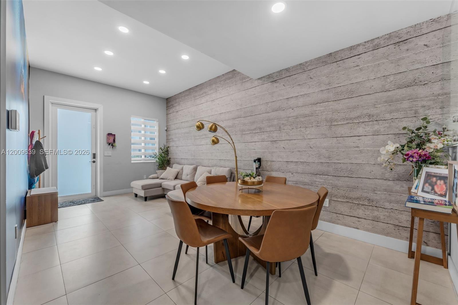 DORAL PALMS NORTH - Residential